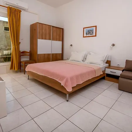 Apartment Sara Razanj